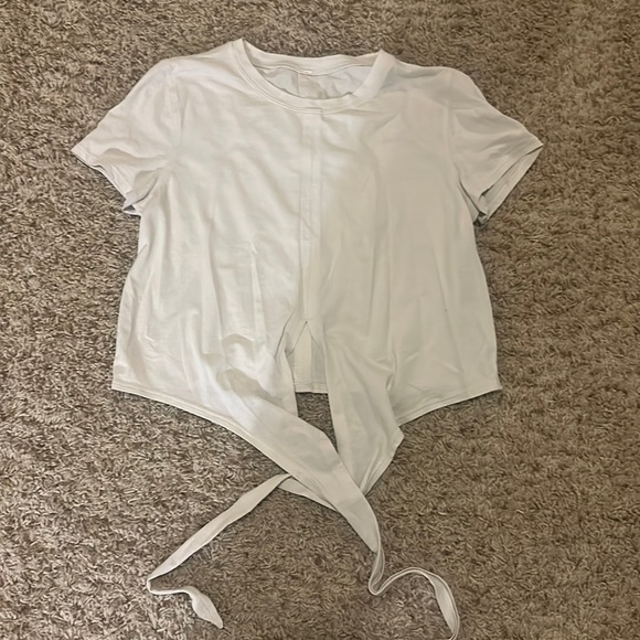 lululemon off white tie cropped shirt - Picture 1 of 3